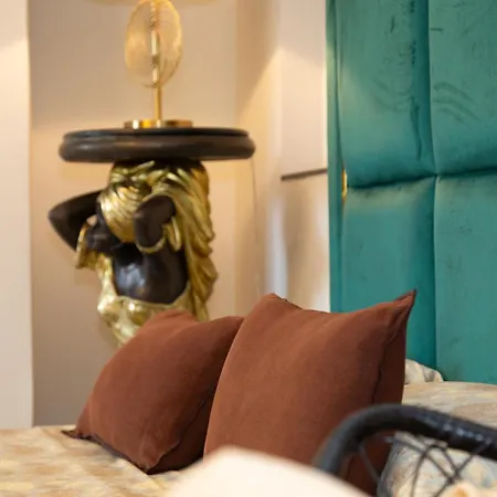 Femme Noir Boutique Apartament Fitness E Spa Caserta Exterior photo